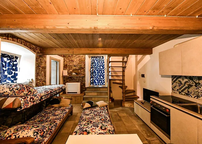 Apartment Rustico Alle Mura & Bike Toirano