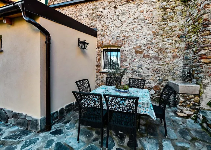 Apartment Rustico Alle Mura & Bike Toirano